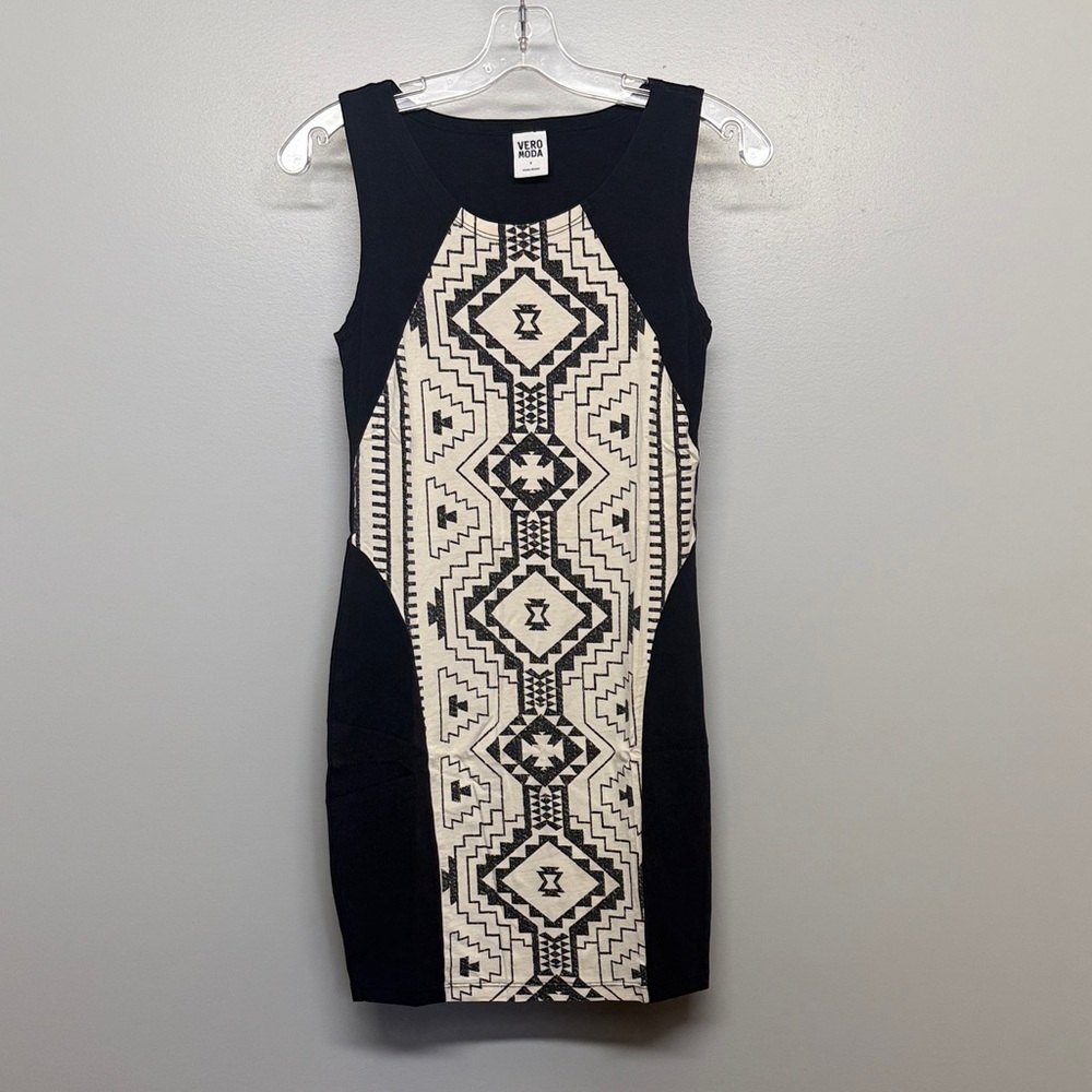 Vero Moda Black & Cream Geometric Sleeveless Bodycon Dress